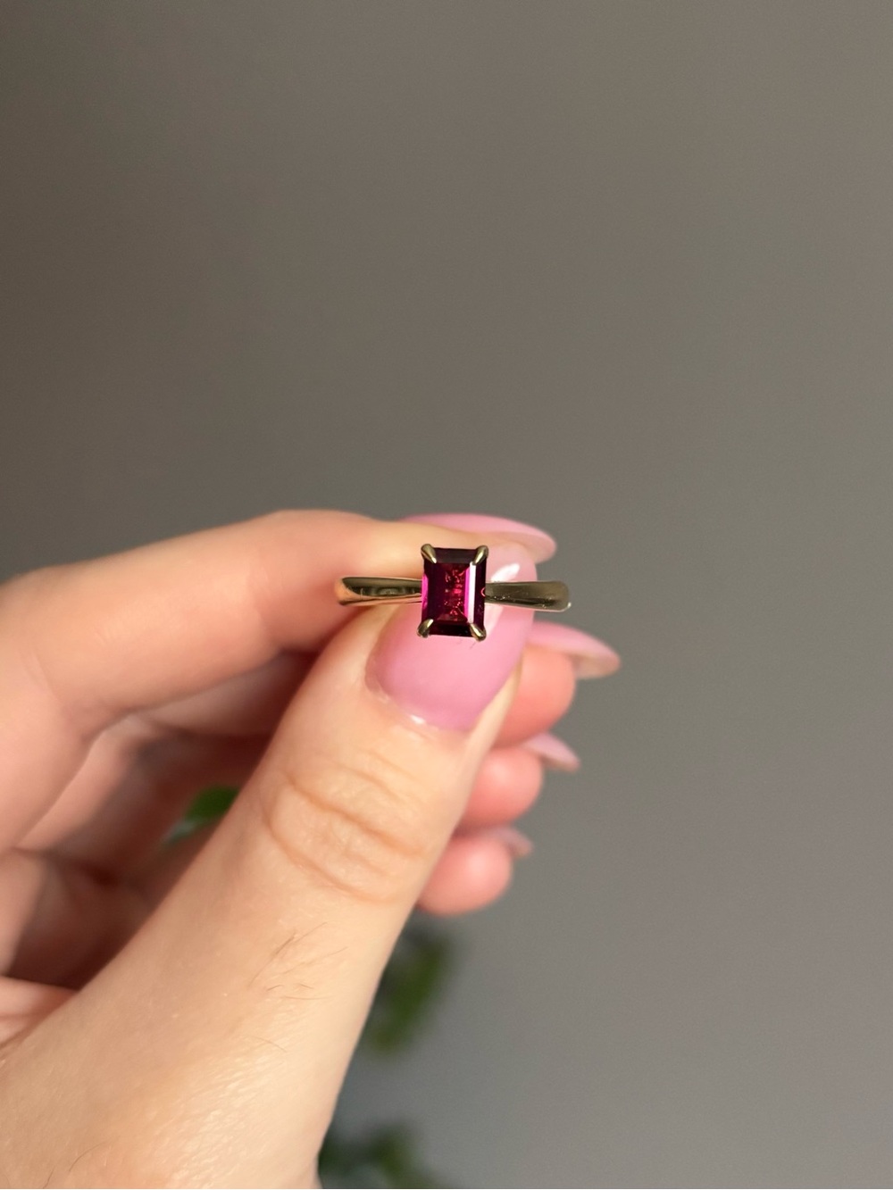 10KY Gold Ring with Rhodolite Garnet & Hidden diamonds